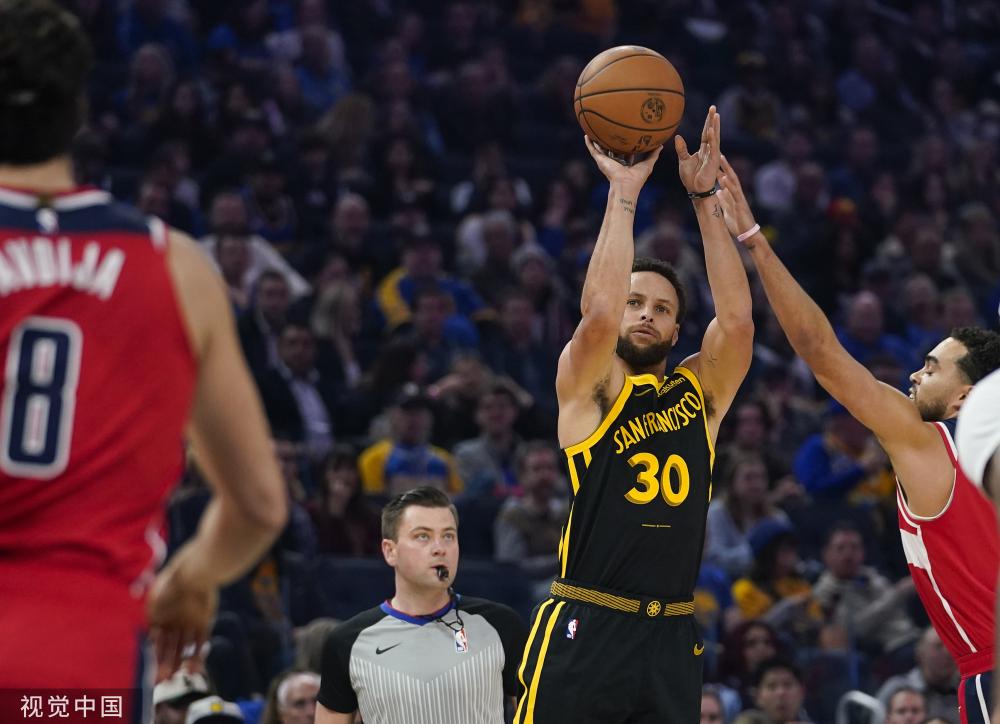 足球发展的 足球发展的